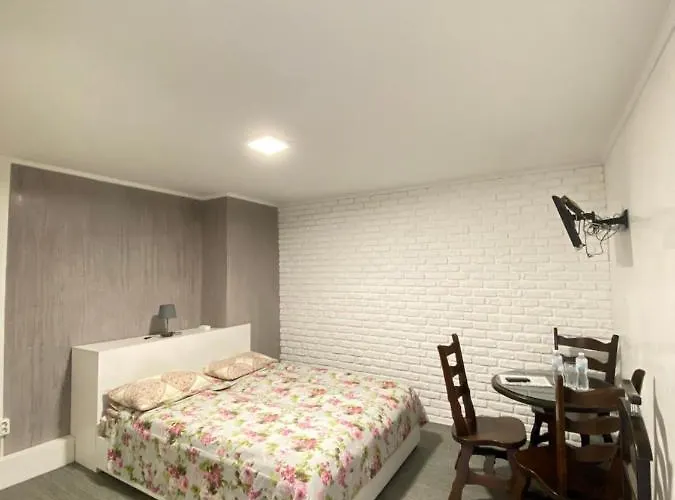 Bed & Breakfast саквояж вокзал